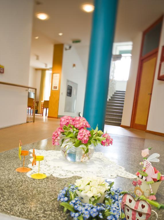 Haus Mobene - Hotel Garni Graz Esterno foto