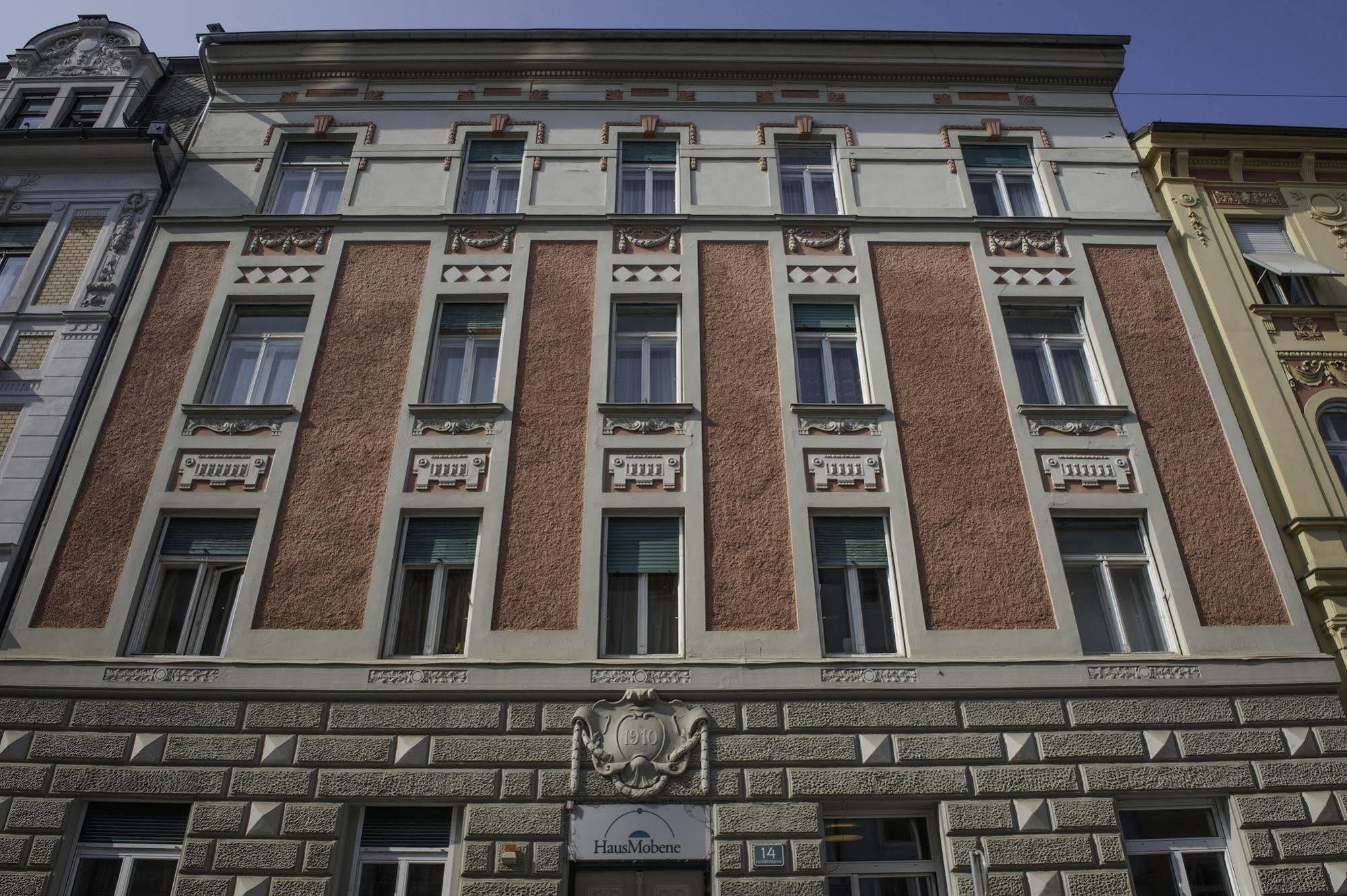 Haus Mobene - Hotel Garni Graz Esterno foto