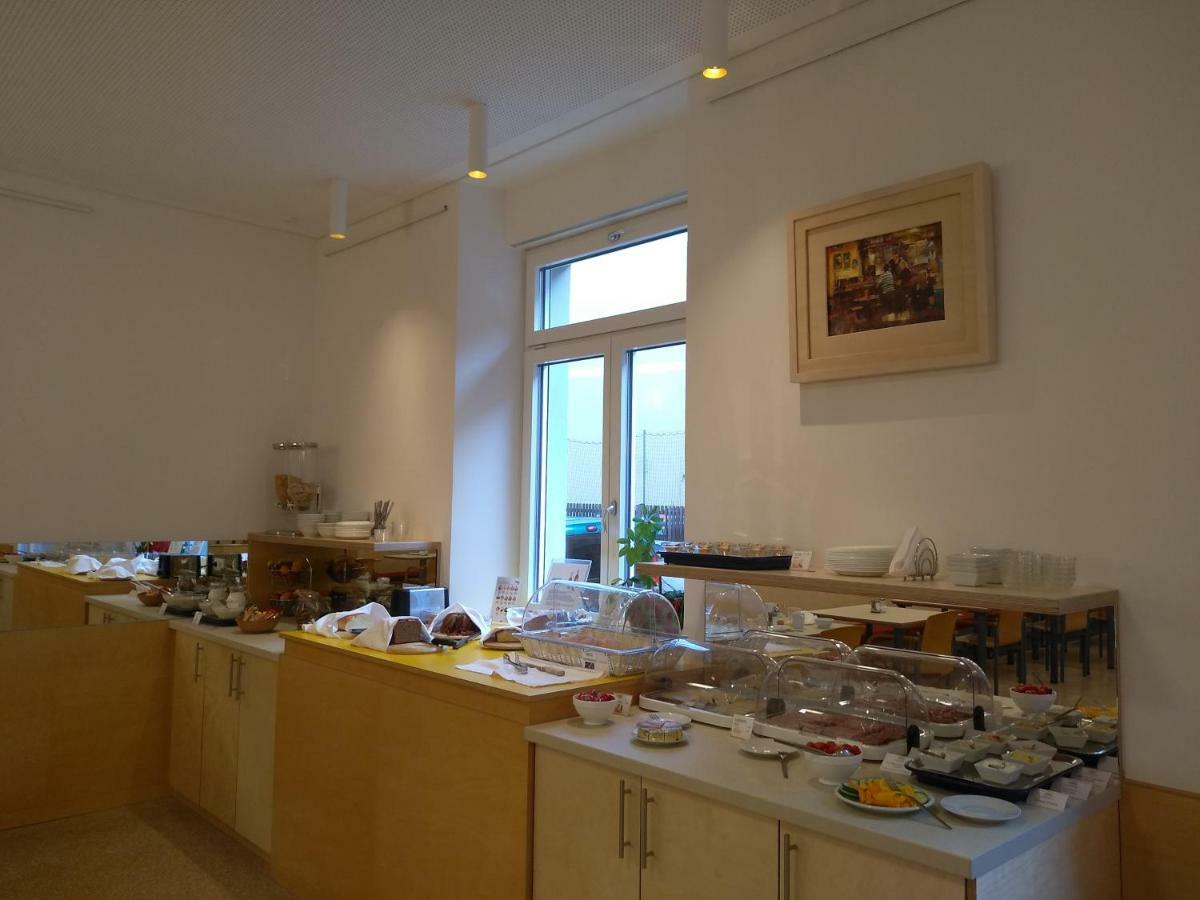 Haus Mobene - Hotel Garni Graz Esterno foto